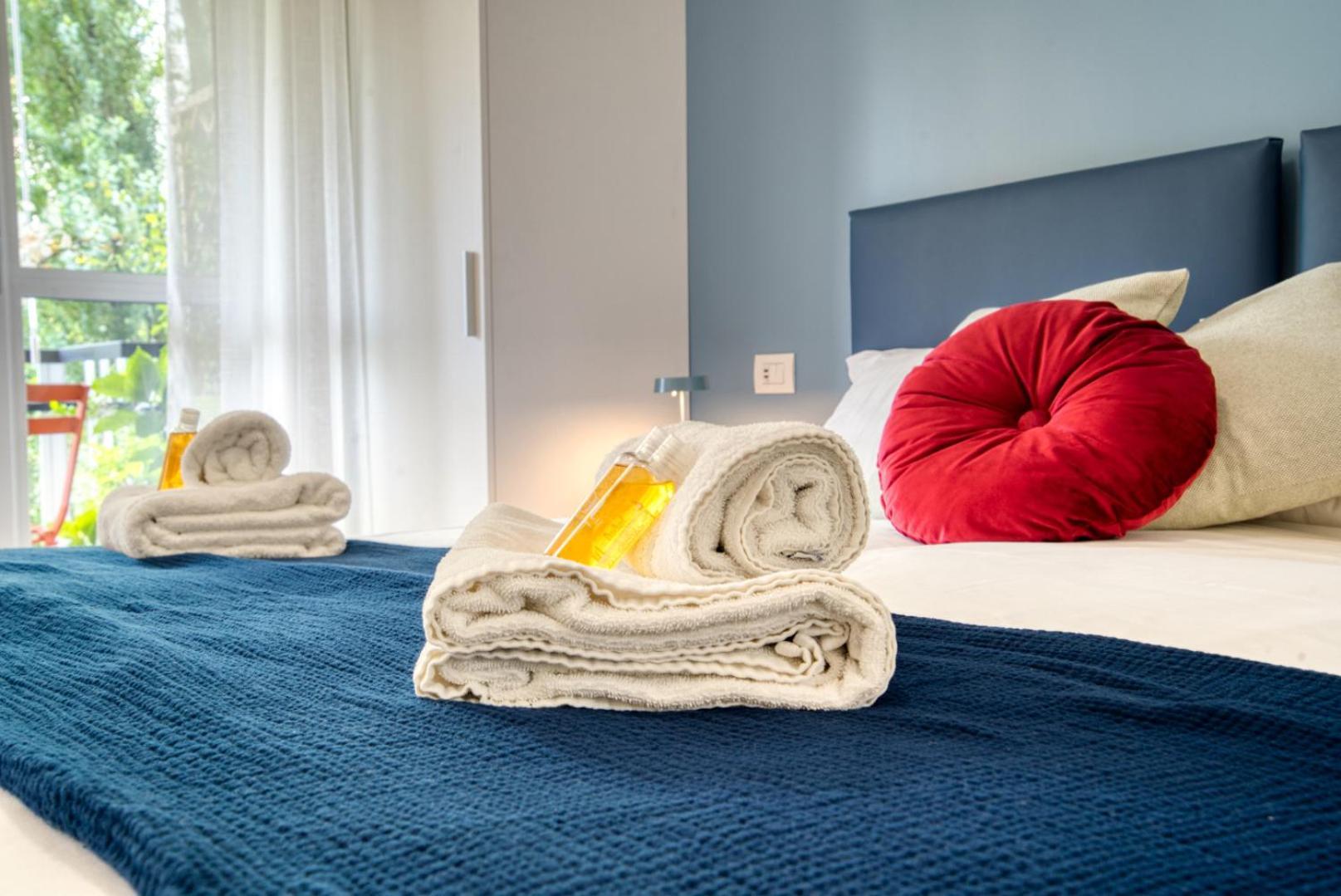 Apartment Caseospitali - Frattiniflats15, Nuovo Bilocale Di Design Per 4 In Prestigioso Quartiere *